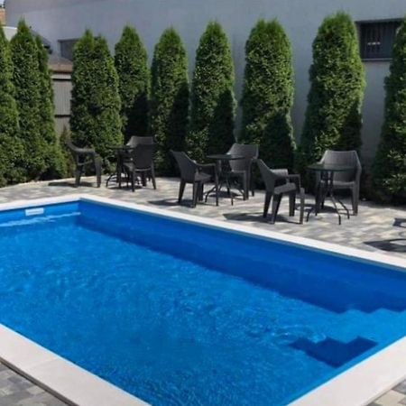 Hotel Brill Orosháza Εξωτερικό φωτογραφία
