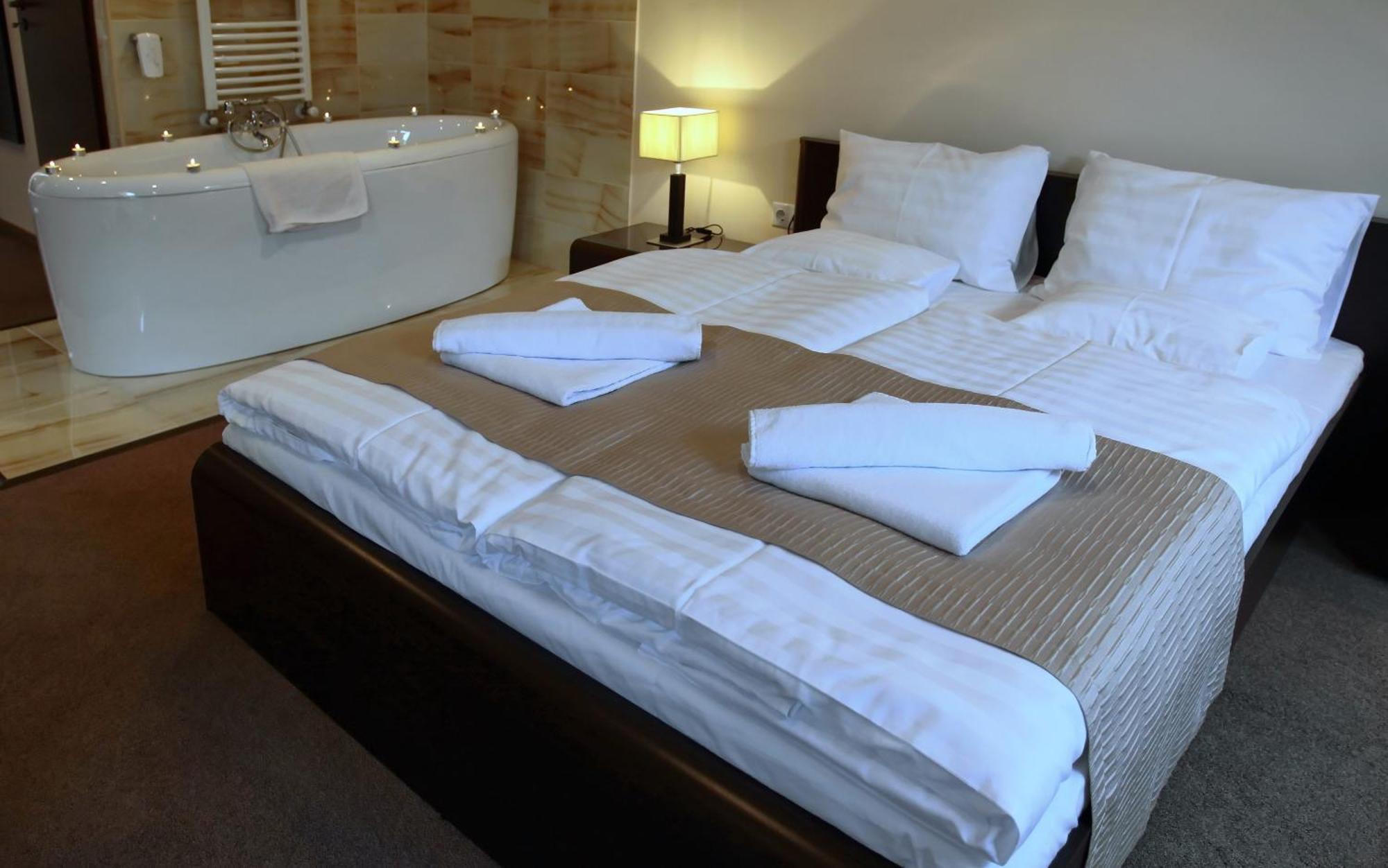 Hotel Brill Orosháza Δωμάτιο φωτογραφία
